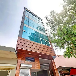 Hotel Oyo 82107 Vivaan Residency, New Delhi