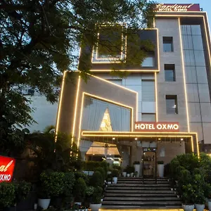 Hotel Cardinal Oxmo Delhi Airport, New Delhi