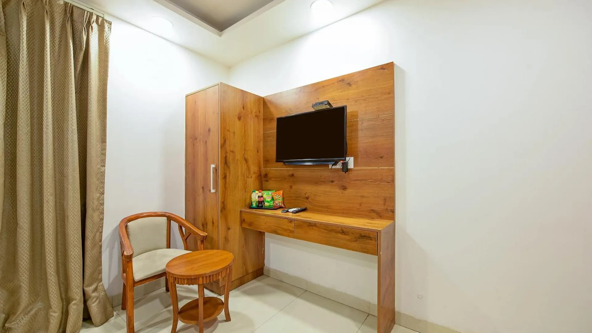 Glory Inn Near Delhi International Airport India